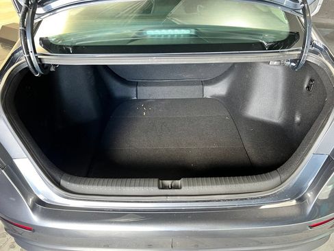 Used 2025 Honda Accord LX image 17