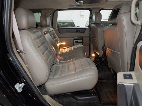 Used 2003 HUMMER H2 w/ Preferred Equipment Group image 41