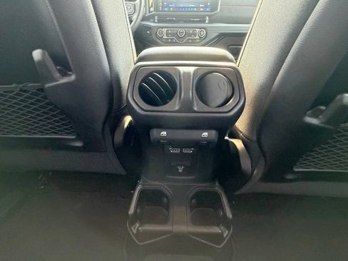 Used 2026 Jeep Wrangler Unlimited Rubicon AWD/4WD image 59