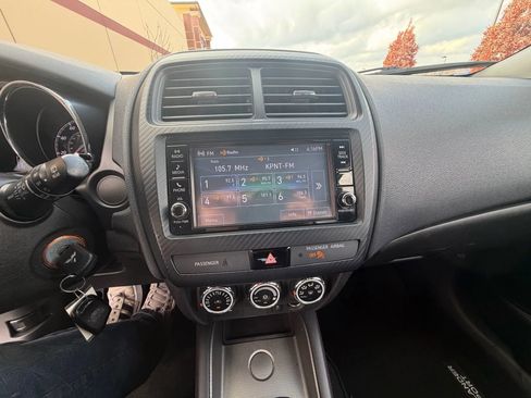 Used 2018 Mitsubishi Outlander Sport LE image 14