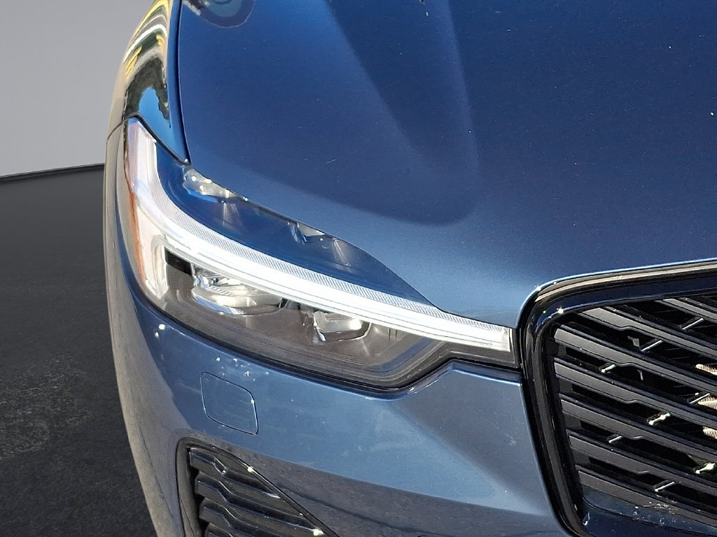 Certified 2026 Volvo XC60 B5 Core AWD/4WD image 34