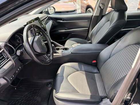 Used 2024 Toyota Camry SE w/ Cold Weather Package FWD image 18