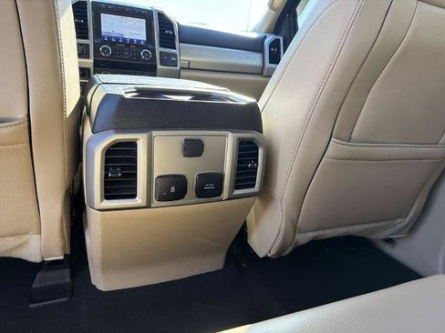 Certified 2020 Ford F250 Lariat w/ Lariat Ultimate Package AWD/4WD image 4