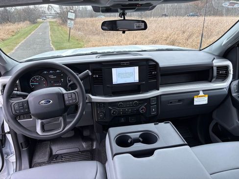 New 2026 Ford F250 XL w/ FX4 Off-Road Package AWD/4WD image 15