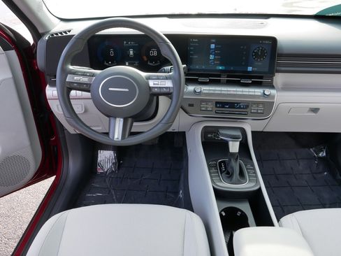 Certified 2025 Hyundai Kona SEL image 19