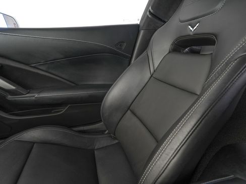 Used 2018 Chevrolet Corvette Z06 RWD image 22