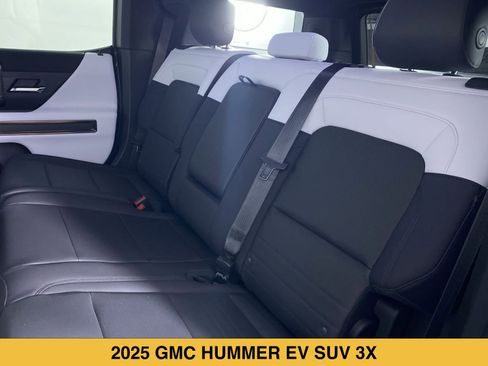 Certified 2025 GMC Hummer EV 3X w/ Extreme Off-Road Package AWD/4WD image 13