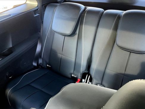 New 2025 Mercedes-Benz GLS 450 4MATIC image 8