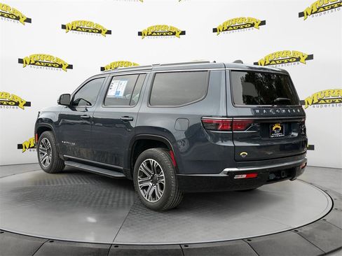 Used 2024 Jeep Wagoneer Series II w/ Flexible Seating Group image 3