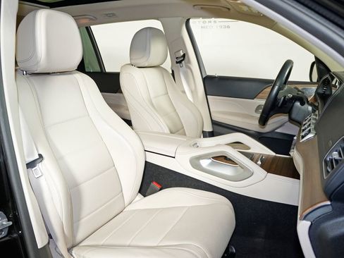 Certified 2023 Mercedes-Benz GLS 450 4MATIC image 16