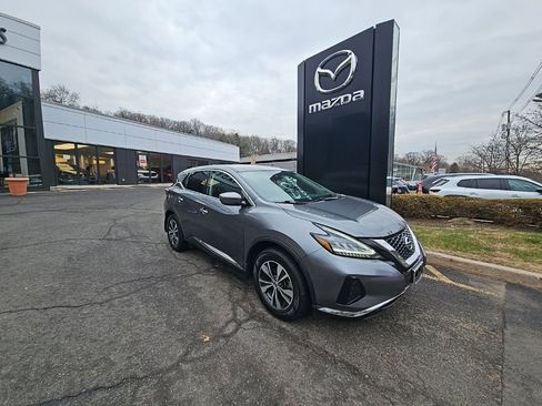 Used 2020 Nissan Murano S w/ Technology Package image 2