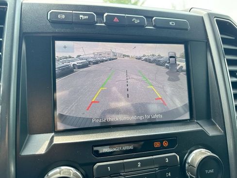 Used 2021 Ford F250 XLT w/ XLT Premium Package AWD/4WD image 16