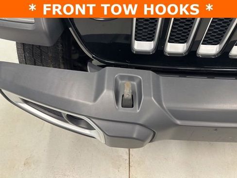 Used 2018 Jeep Wrangler Unlimited Sahara image 34