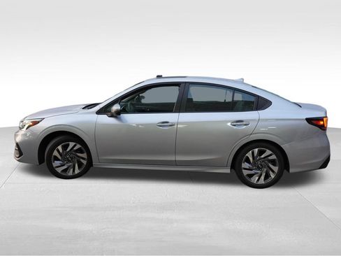 Used 2024 Subaru Legacy Limited AWD/4WD image 9