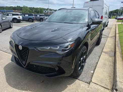 Used 2024 Alfa Romeo Stelvio Quadrifoglio AWD/4WD image 3