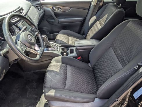 Used 2020 Nissan Rogue SV AWD/4WD image 12