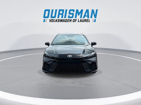 Used 2025 Toyota Camry SE w/ Multimedia Upgrade Package FWD image 3