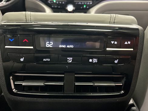 Used 2022 Acura MDX SH-AWD w/ Advance Package image 36