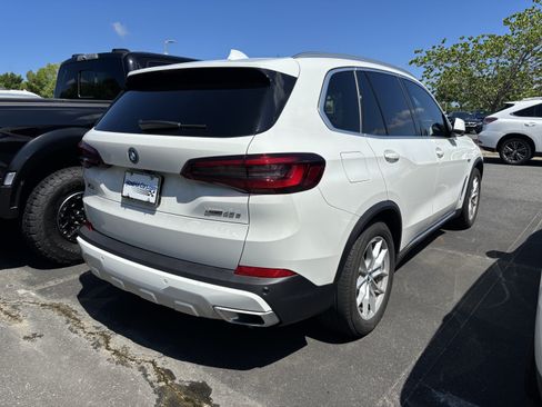 Used 2023 BMW X5 xDrive45e w/ Executive Package AWD/4WD image 21