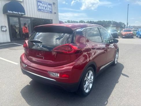 Used 2020 Chevrolet Bolt LT FWD image 3