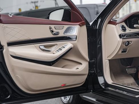 Used 2018 Mercedes-Benz S 560 4MATIC Sedan image 39