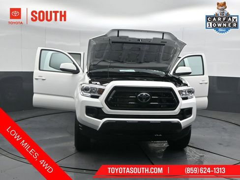 Used 2022 Toyota Tacoma SR AWD/4WD image 54