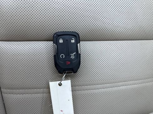 Used 2018 GMC Acadia Denali w/ LPO, Cargo Package FWD image 27