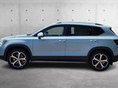 New 2025 Volkswagen Taos SEL image 24