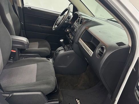 Used 2016 Jeep Compass Sport w/ Power Value Group FWD image 31