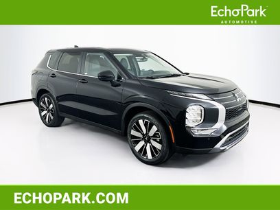 Used 2025 Mitsubishi Outlander SE