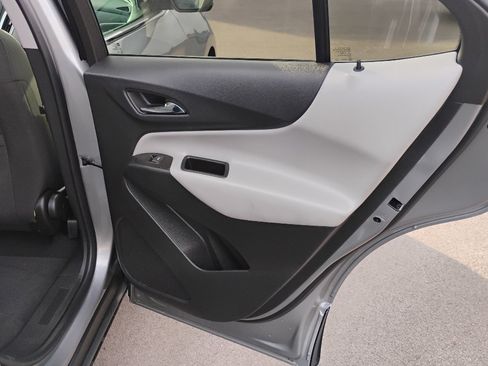 Used 2023 Chevrolet Equinox LT image 18