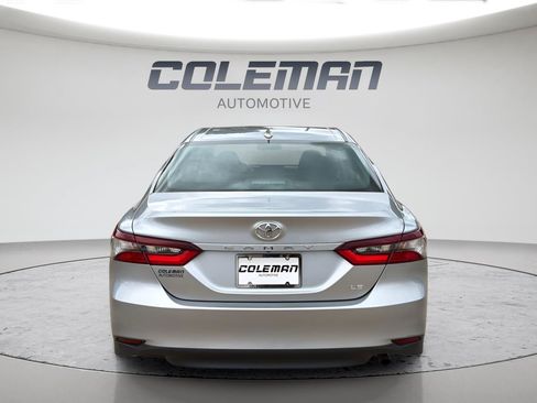 Used 2024 Toyota Camry LE FWD image 17