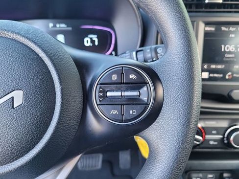 Certified 2025 Kia Soul LX w/ LX Technology Package image 24