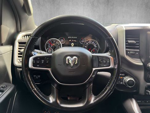 Used 2019 RAM 1500 Big Horn AWD/4WD image 12