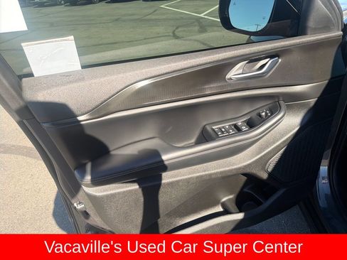 Used 2023 Jeep Grand Cherokee L Laredo AWD/4WD image 10