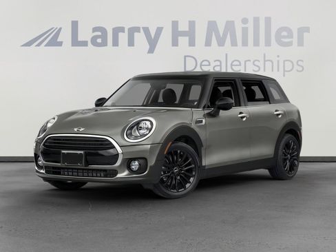 Used 2017 MINI Cooper Clubman FWD image 1