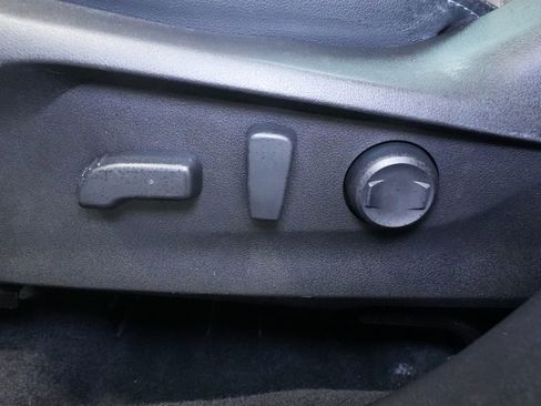 Used 2022 Subaru Forester Limited image 17