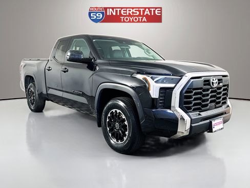 Used 2022 Toyota Tundra SR5 w/ TRD Off-Road Package AWD/4WD image 1