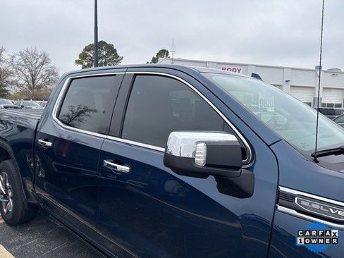 Used 2022 GMC Sierra 1500 SLT w/ SLT Convenience Package image 9