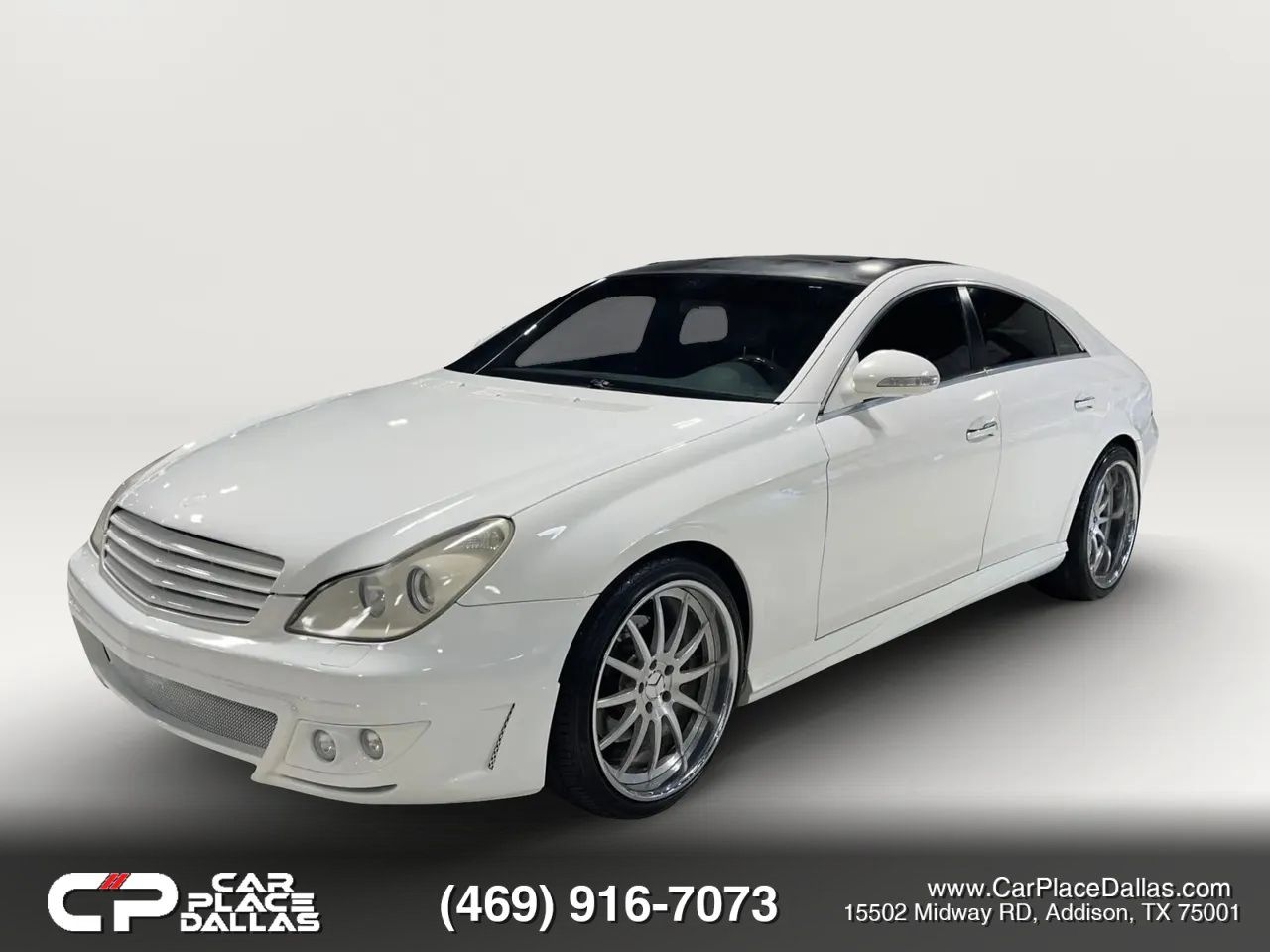 Used 2006 Mercedes-Benz CLS 500 w/ Entertainment Pkg image 3