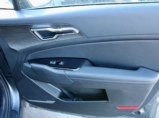 New 2024 Kia Sportage X-Line video 2