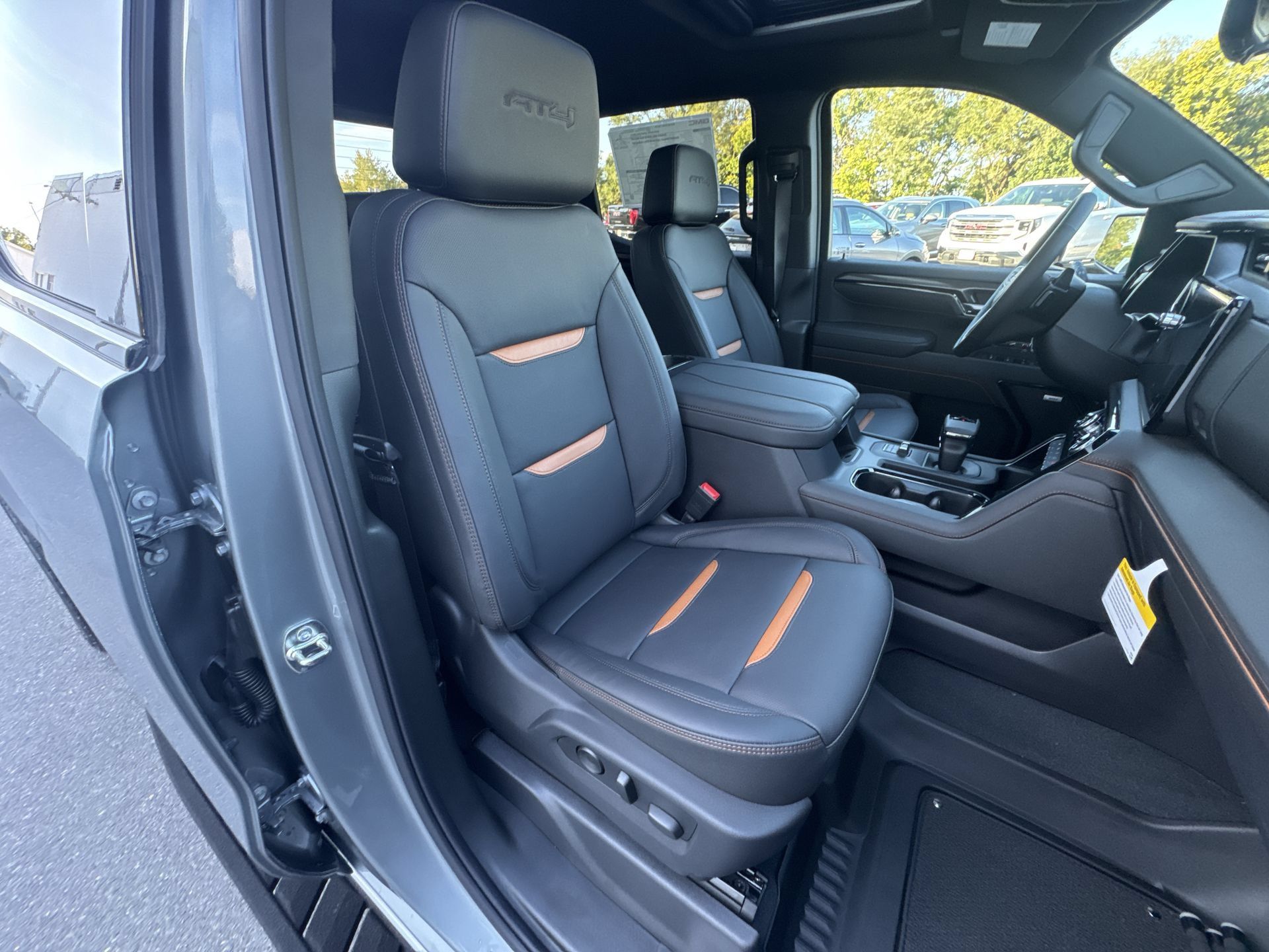 New 2026 GMC Sierra 1500 AT4 w/ AT4 Premium Package AWD/4WD image 26