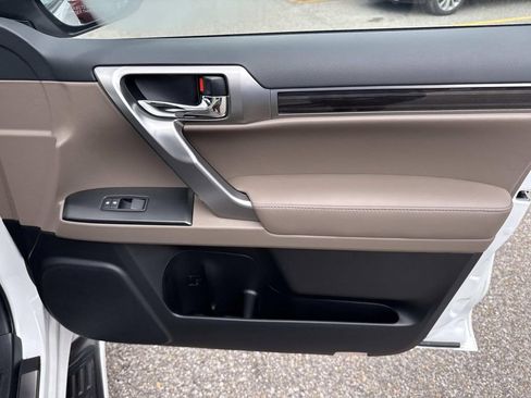 Used 2023 Lexus GX 460 Premium AWD/4WD image 14