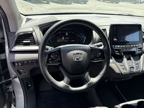 Used 2019 Honda Odyssey EX-L image 18