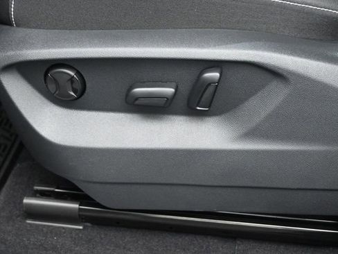 New 2026 Volkswagen Atlas SE image 20