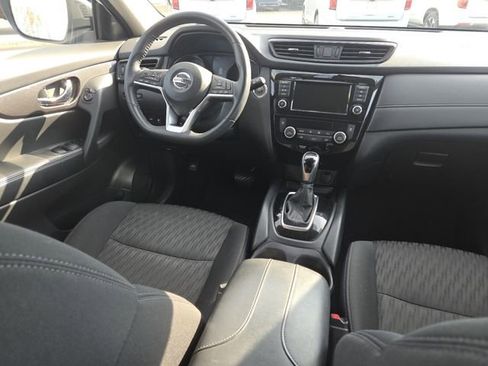 Used 2020 Nissan Rogue SV AWD/4WD image 27