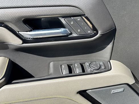 New 2026 Chevrolet Silverado 1500 ZR2 image 18