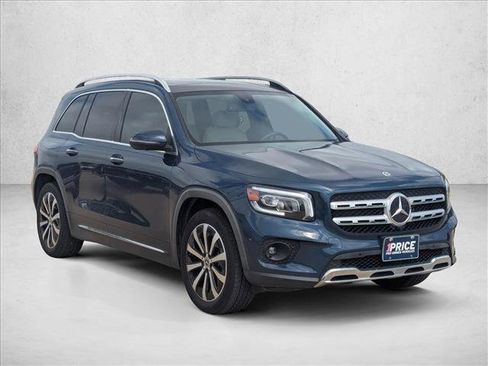 Used 2023 Mercedes-Benz GLB 250 image 3