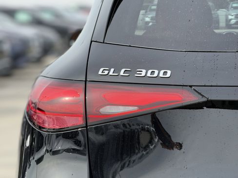 New 2026 Mercedes-Benz GLC 300 GLC 300 image 8