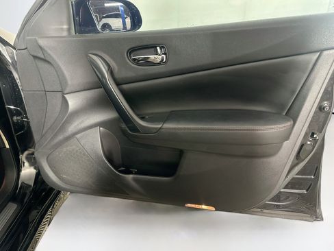 Used 2012 Nissan Maxima 3.5 SV w/ Monitor Pkg FWD image 31